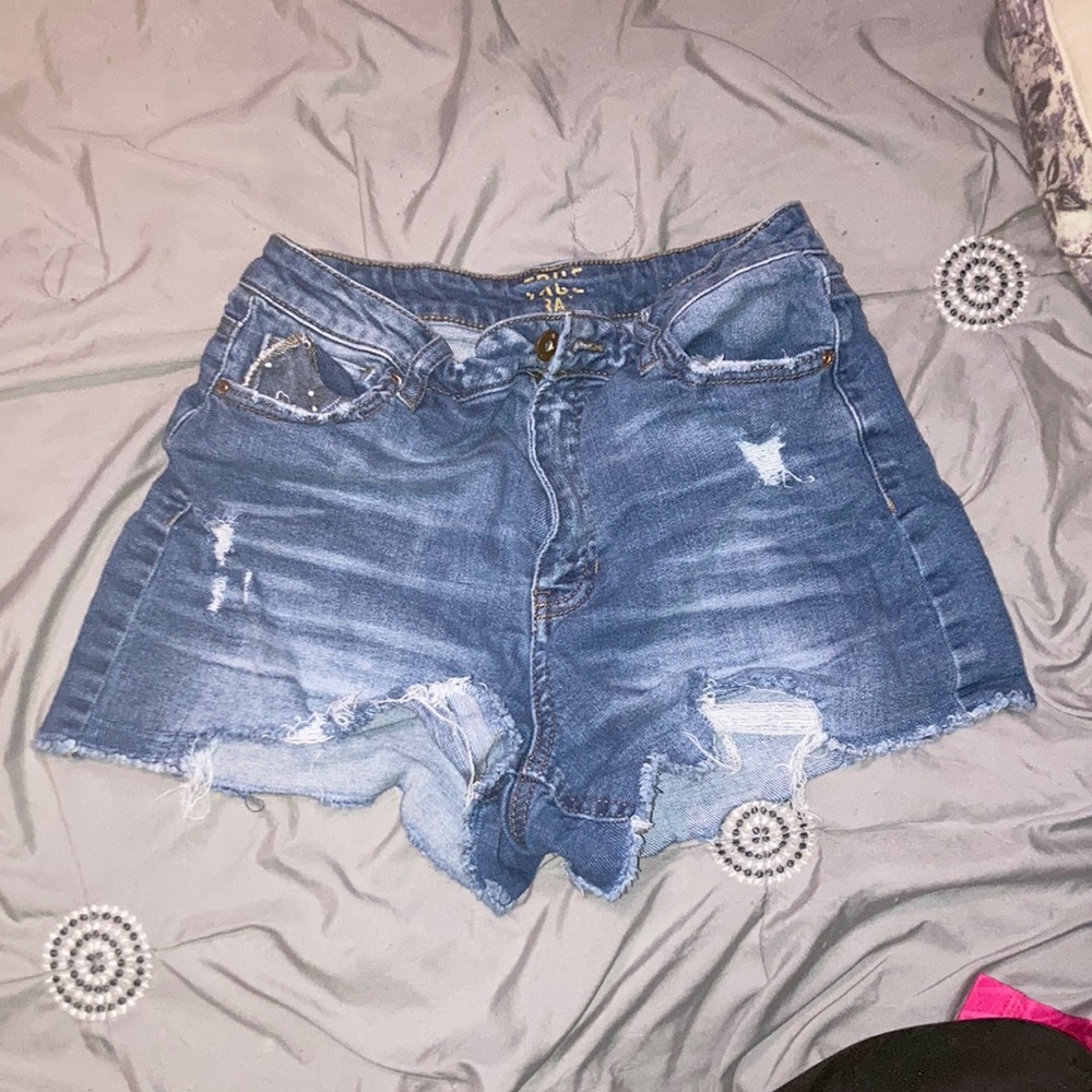 size 7 high waisted jean shorts